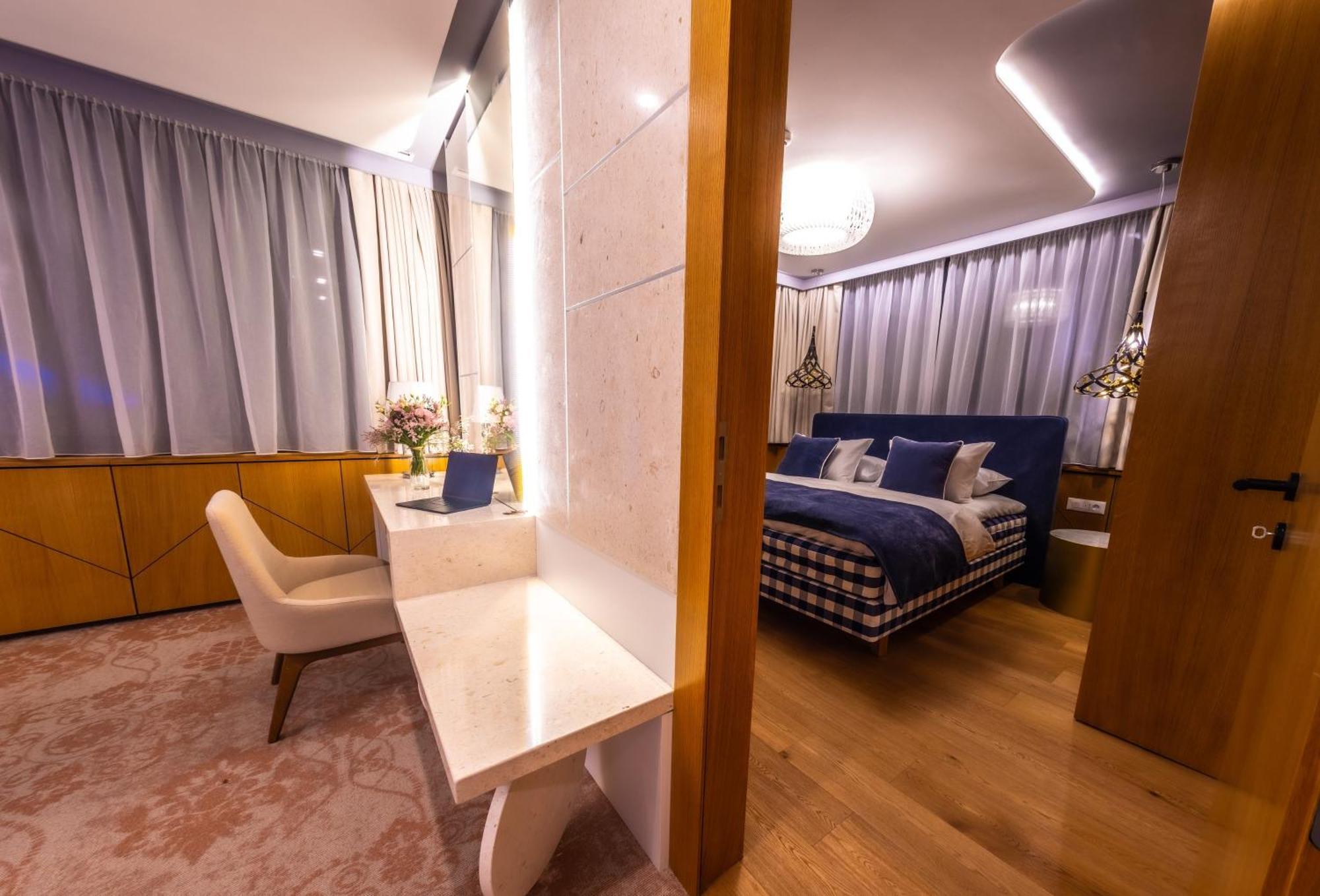 Apeiro City Avant-Garde Hotel Sarajevo Luaran gambar