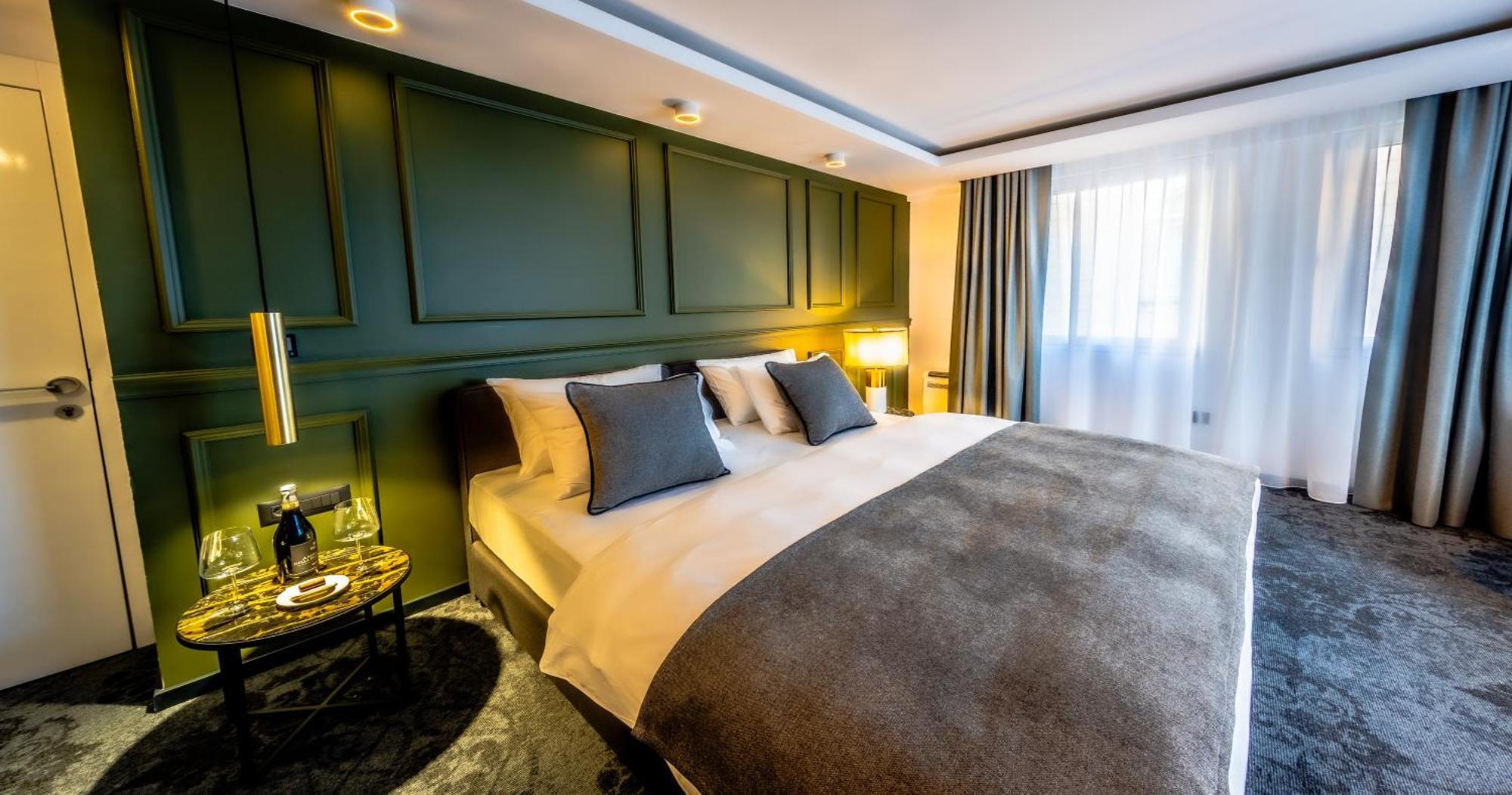 Apeiro City Avant-Garde Hotel Sarajevo Luaran gambar